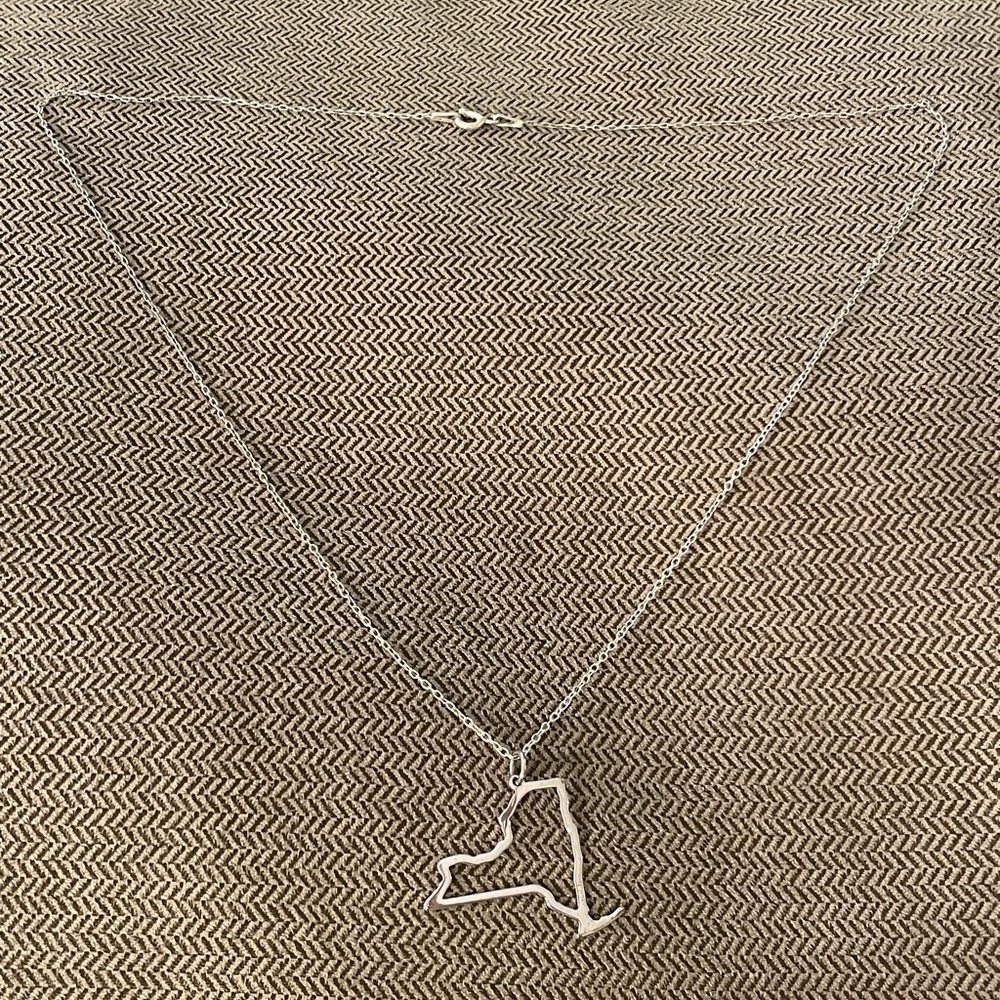 Sterling Silver New York Border Outline Necklace - Picture 3 of 7